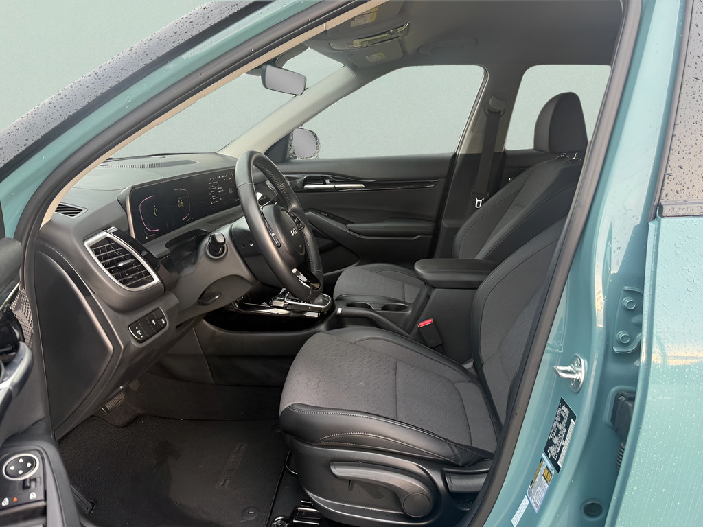 Used 2026 Kia Seltos S FWD image 9