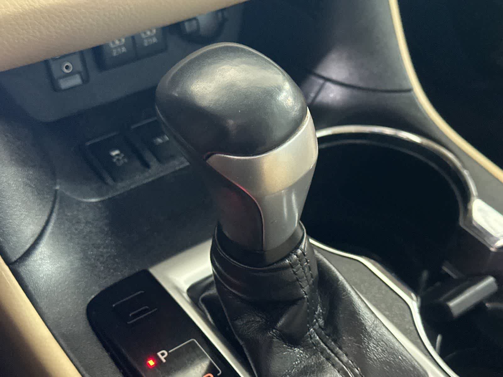 Used 2018 Toyota Highlander Limited Platinum AWD/4WD image 23