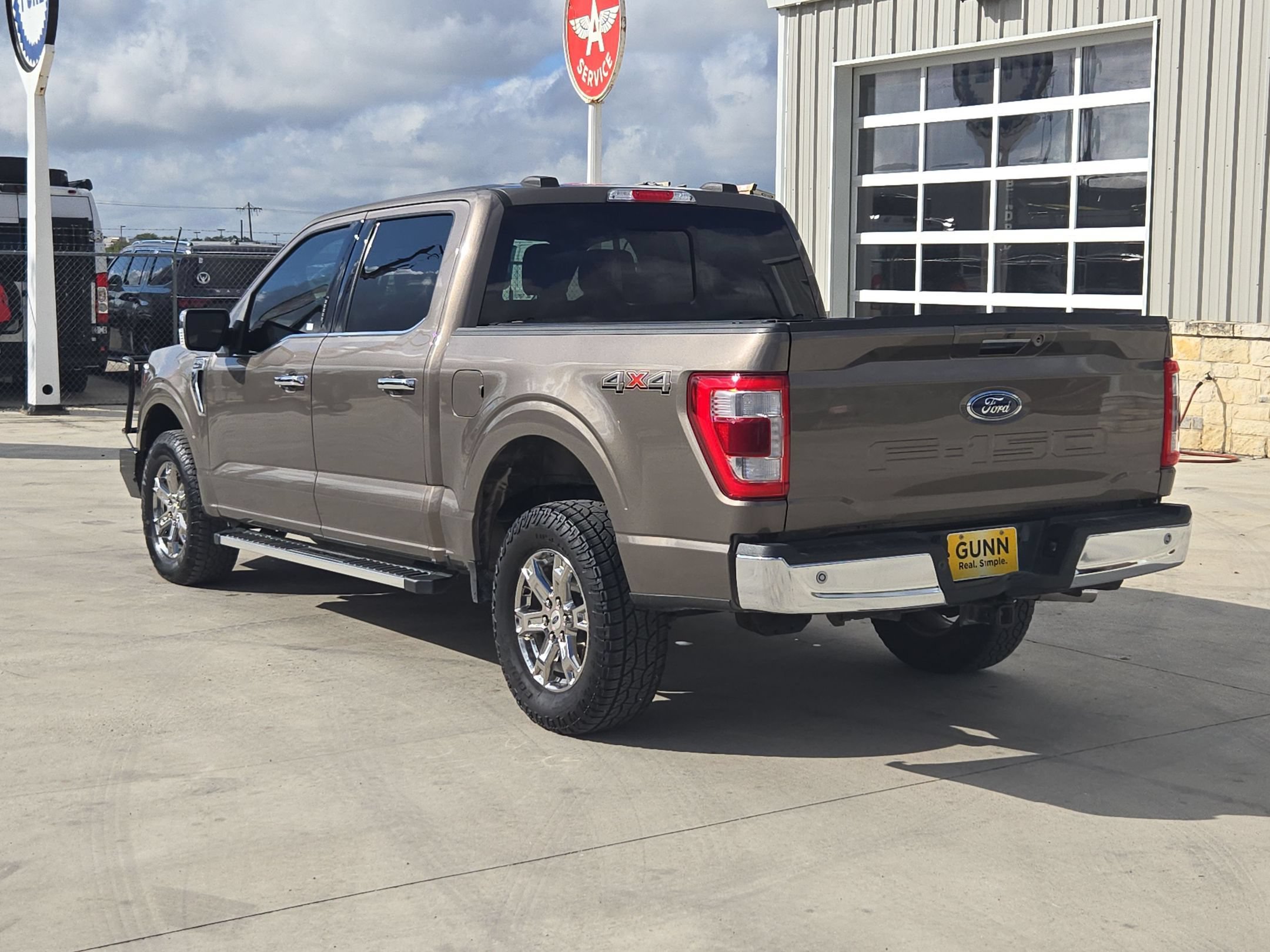 Used 2022 Ford F150 Lariat w/ Equipment Group 502A High AWD/4WD image 5
