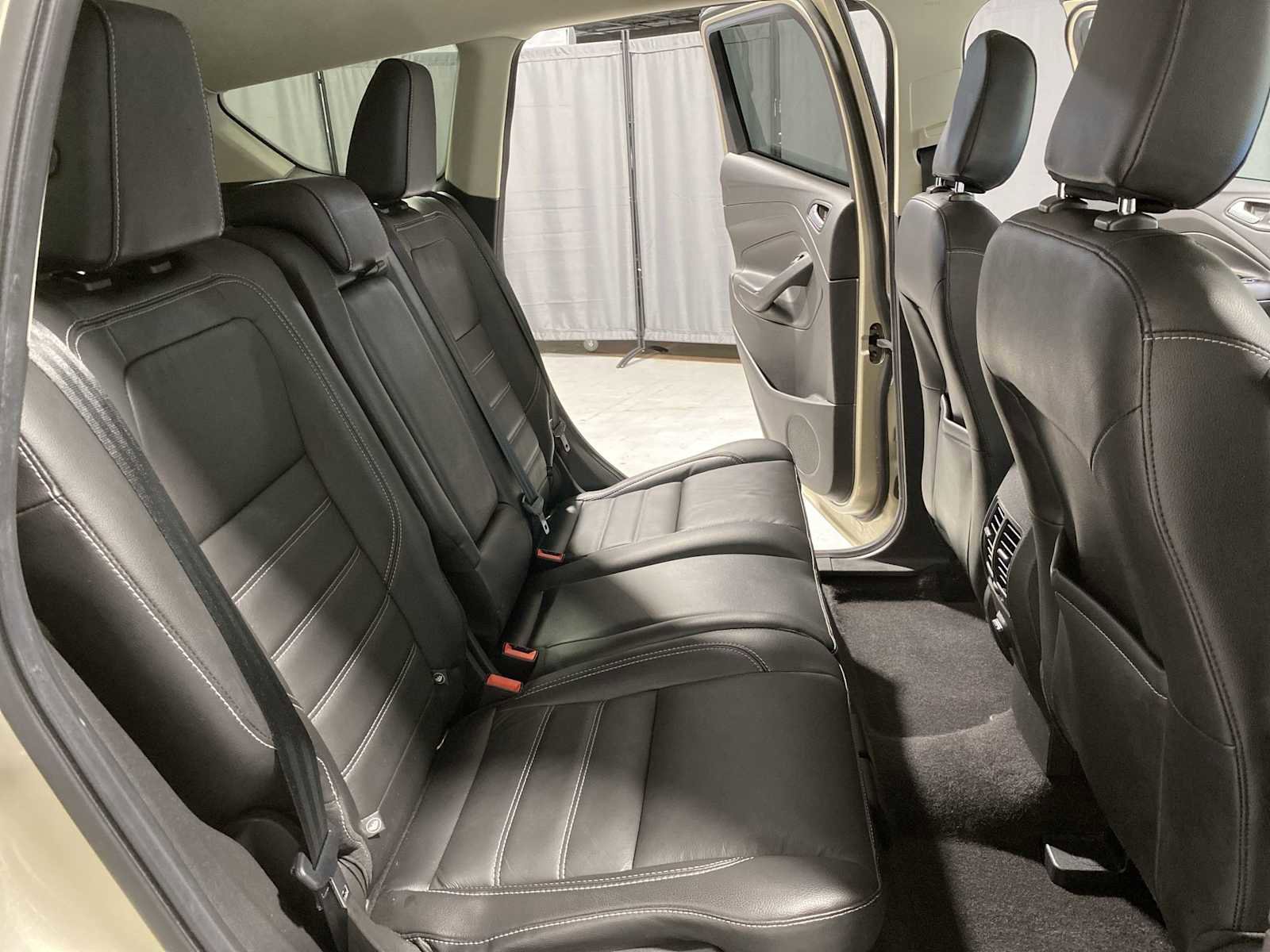 Used 2018 Ford Escape SEL w/ Ford Safe & Smart Package image 13