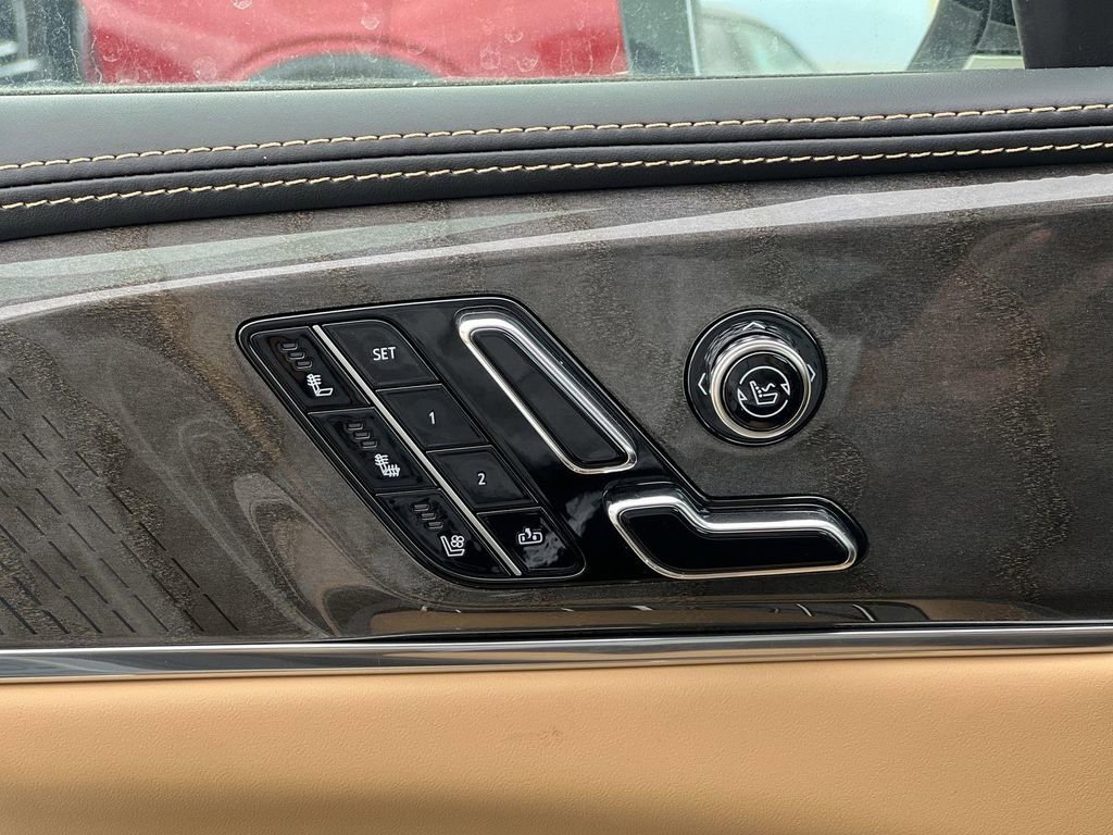 New 2025 Cadillac Escalade IQ Luxury 2 image 23