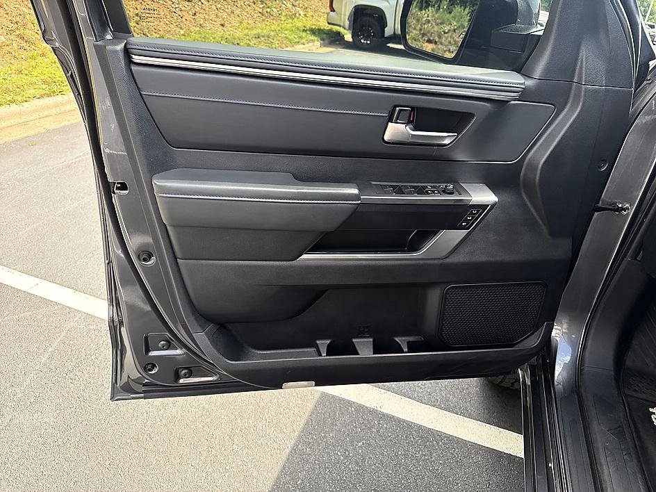 Used 2023 Toyota Tundra Platinum AWD/4WD image 10