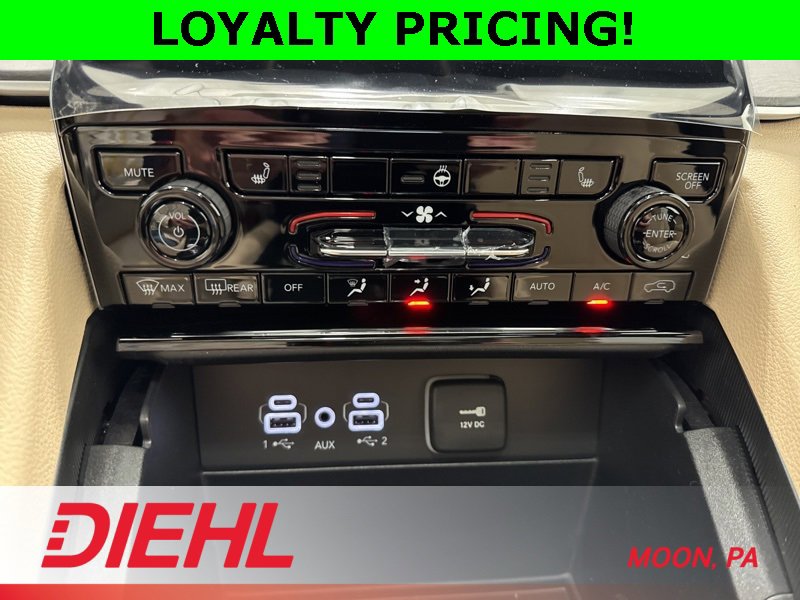 New 2025 Jeep Grand Cherokee Limited image 32