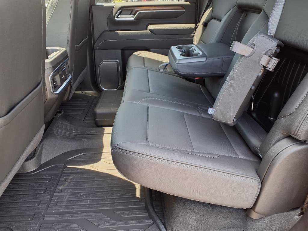 New 2025 GMC Sierra 2500 Denali w/ Denali Reserve Package image 19