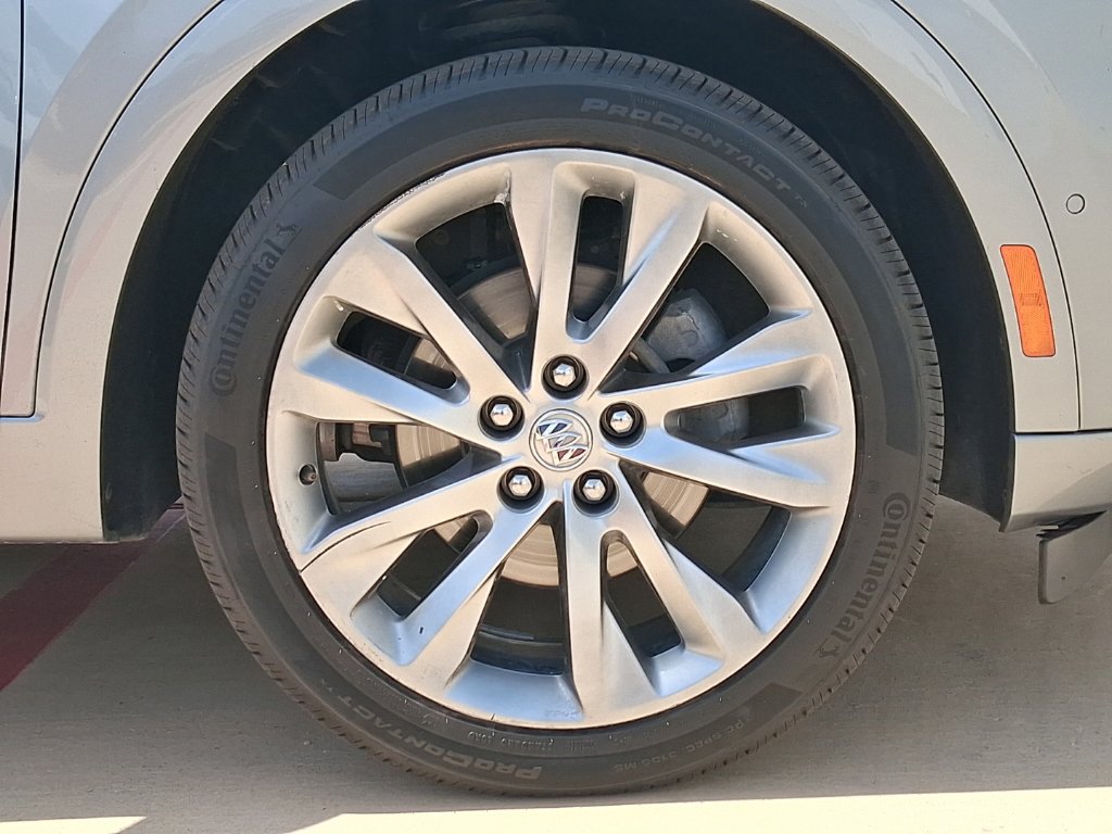 Used 2023 Buick Envision Avenir FWD image 25