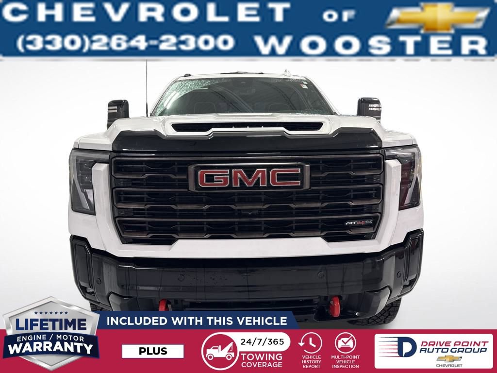 Used 2025 GMC Sierra 2500 AT4X image 9