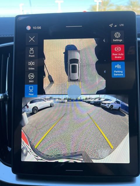 New 2026 Volvo XC90 B6 Plus w/ Protection Package Premier image 16