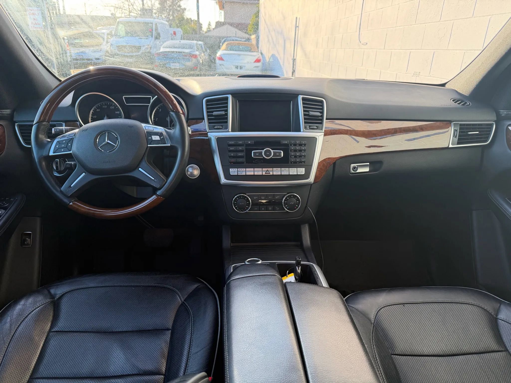 Used 2012 Mercedes-Benz ML 350 BlueTEC 4MATIC image 7