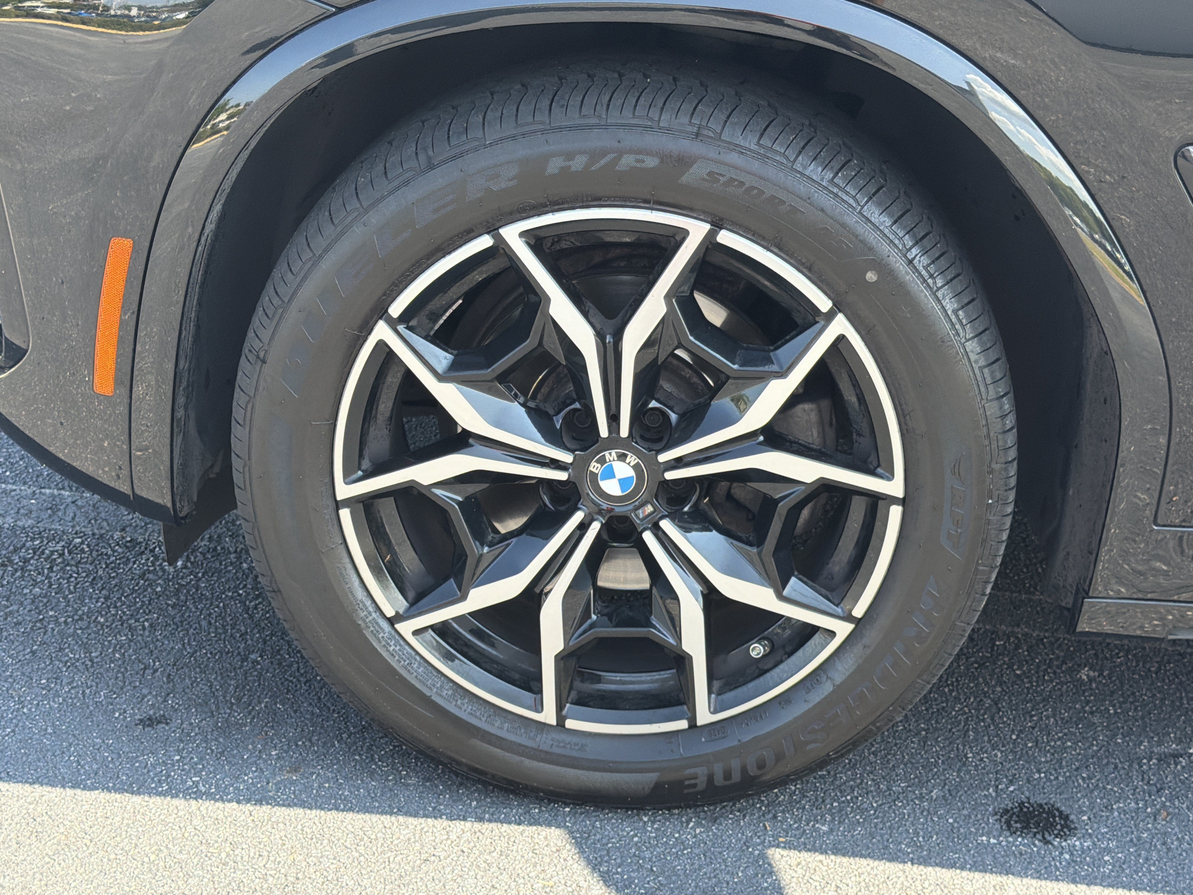 Used 2023 BMW X4 xDrive30i w/ M Sport Package AWD/4WD image 31
