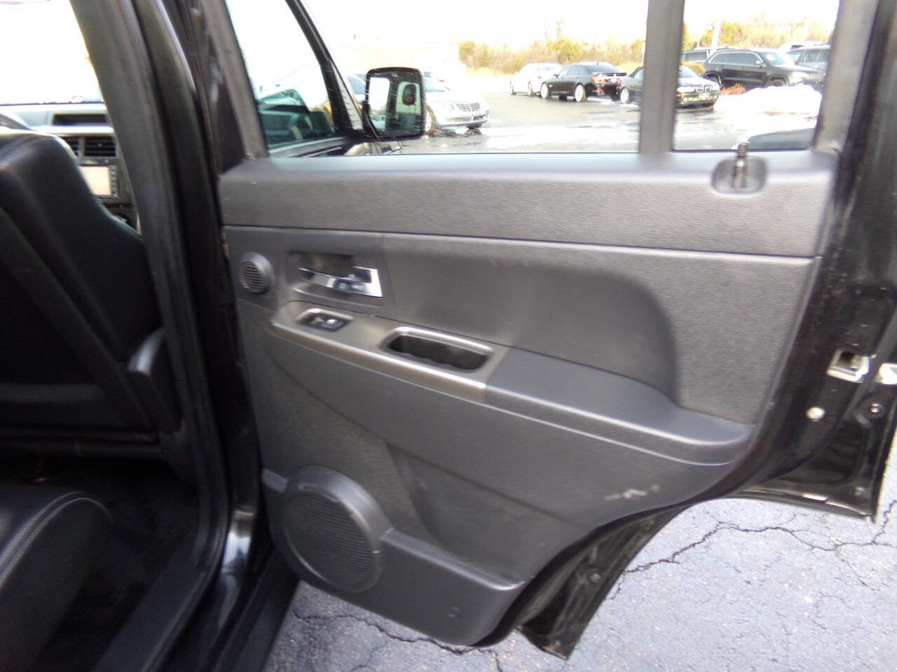 Used 2012 Jeep Liberty Limited Jet w/ Comfort/Convenience Group image 23