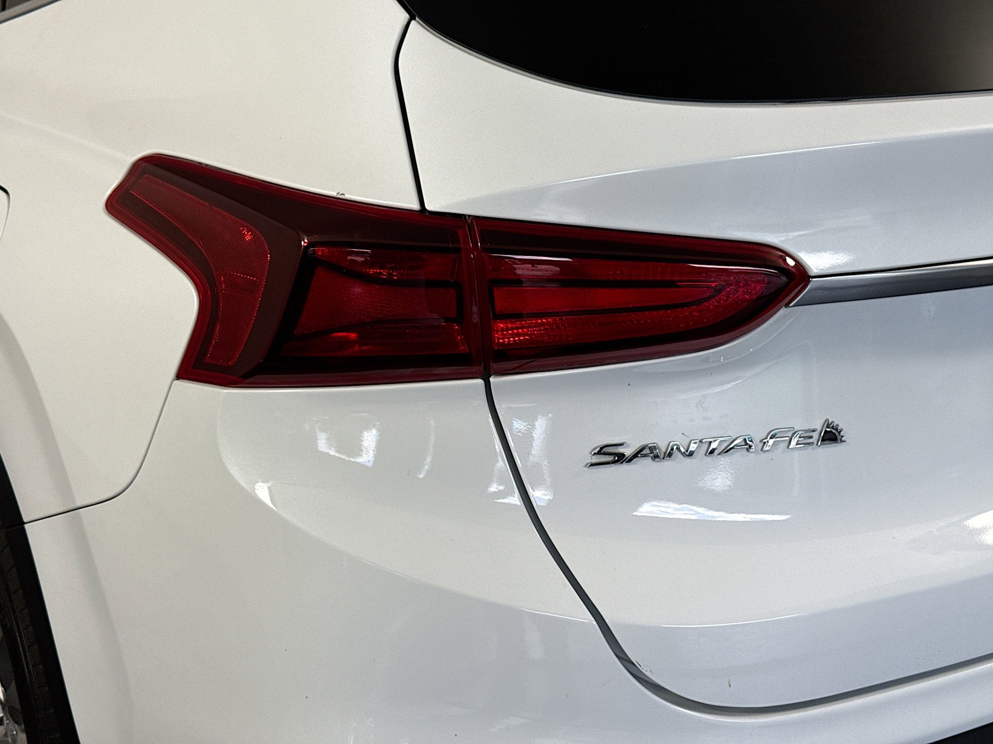 Used 2019 Hyundai Santa Fe SE image 35