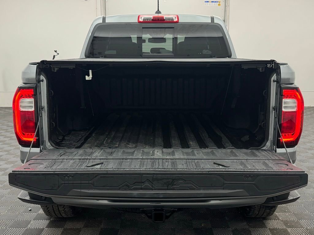 Used 2024 GMC Canyon AT4 w/ Technology Package image 10