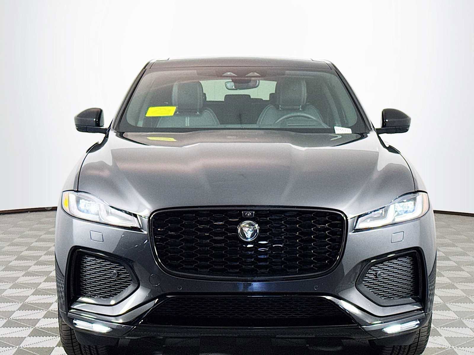New 2026 Jaguar F-PACE R-Dynamic S image 2