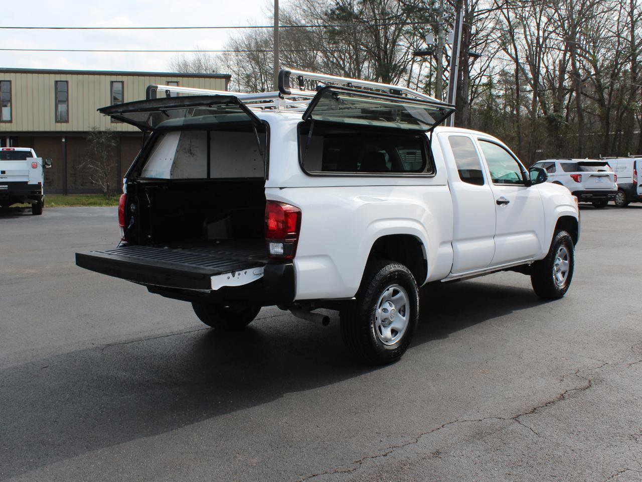 Used 2022 Toyota Tacoma SR image 16