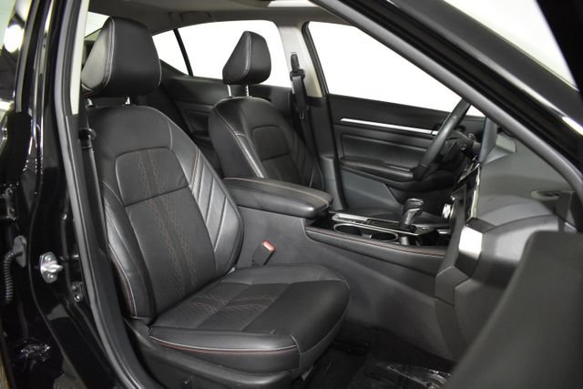 Certified 2024 Nissan Altima 2.5 SR w/ SR Premium Package AWD/4WD image 36