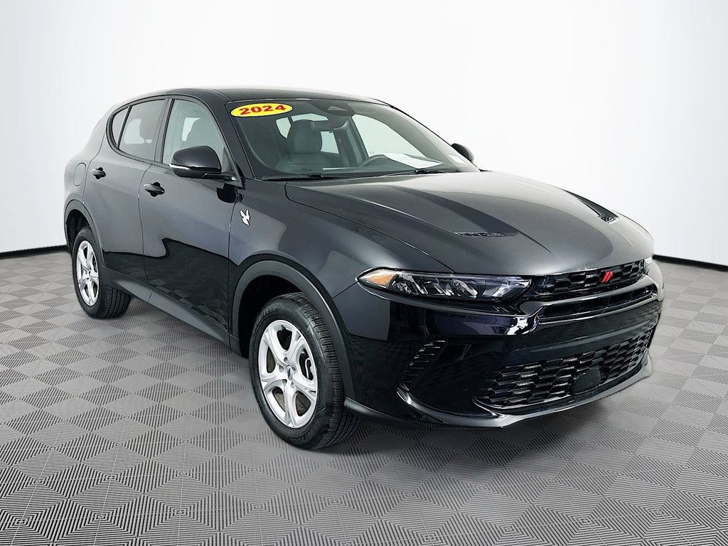Certified 2024 Dodge Hornet GT w/ Cold Weather Group AWD/4WD image 2