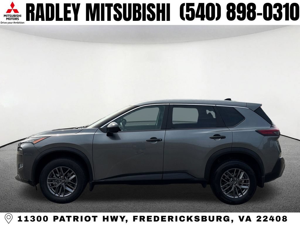 Used 2023 Nissan Rogue S AWD/4WD image 16