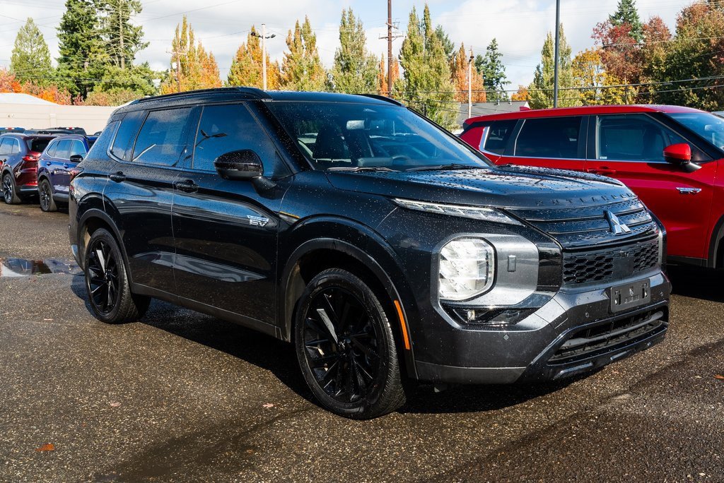 Used 2025 Mitsubishi Outlander SEL Black Edition video 1