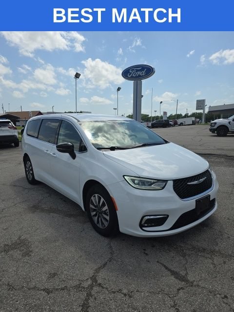 Used 2024 Chrysler Pacifica Limited