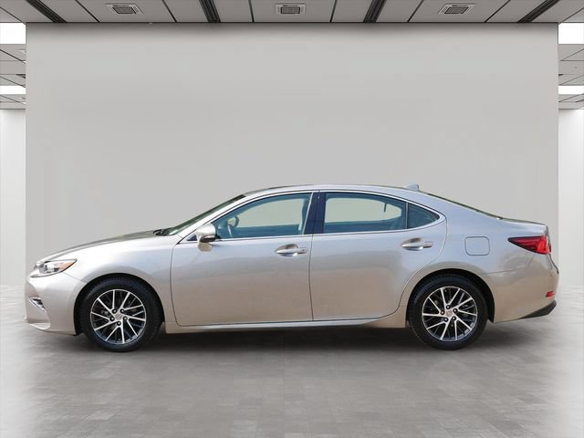 Used 2016 Lexus ES 350 w/ Premium Package w/Wood Trim FWD image 3