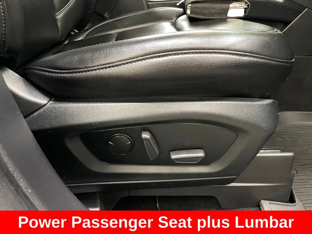 Used 2020 Ford Explorer XLT AWD/4WD image 11