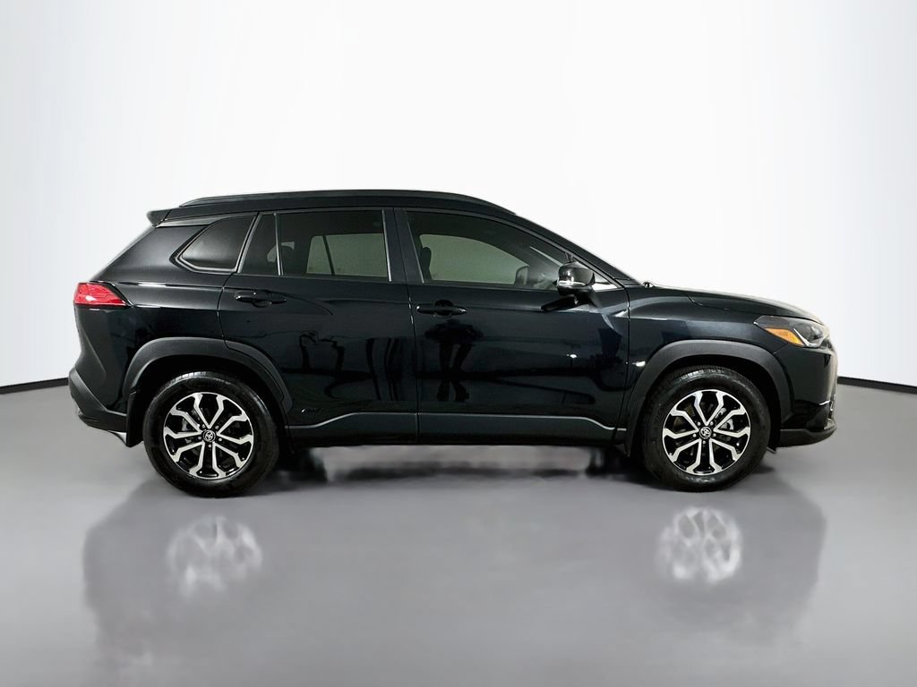 Used 2024 Toyota Corolla Cross AWD Hybrid image 9