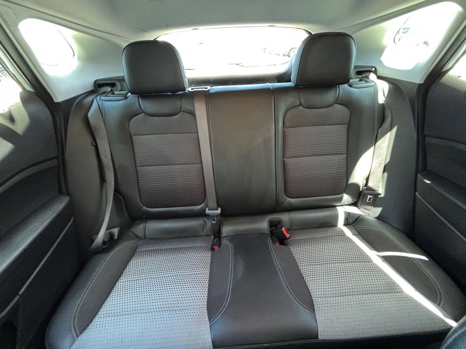 Used 2025 Chevrolet Trax LT FWD image 38