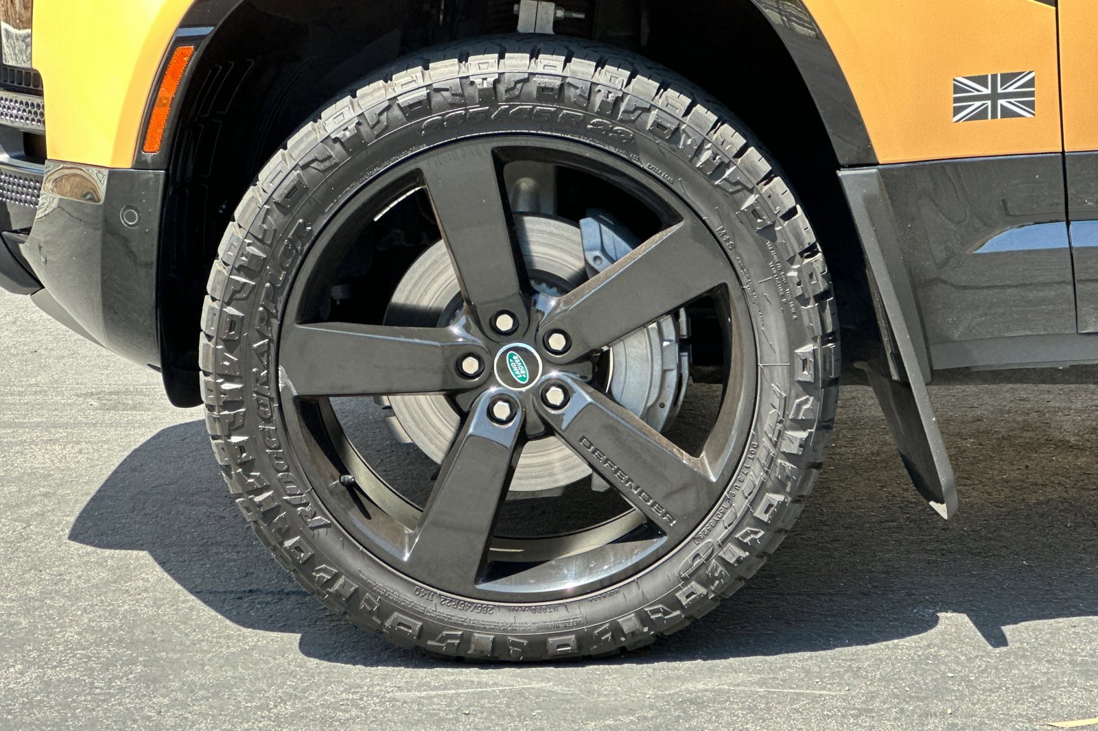 Used 2022 Land Rover Defender 110 Trophy Edition image 34