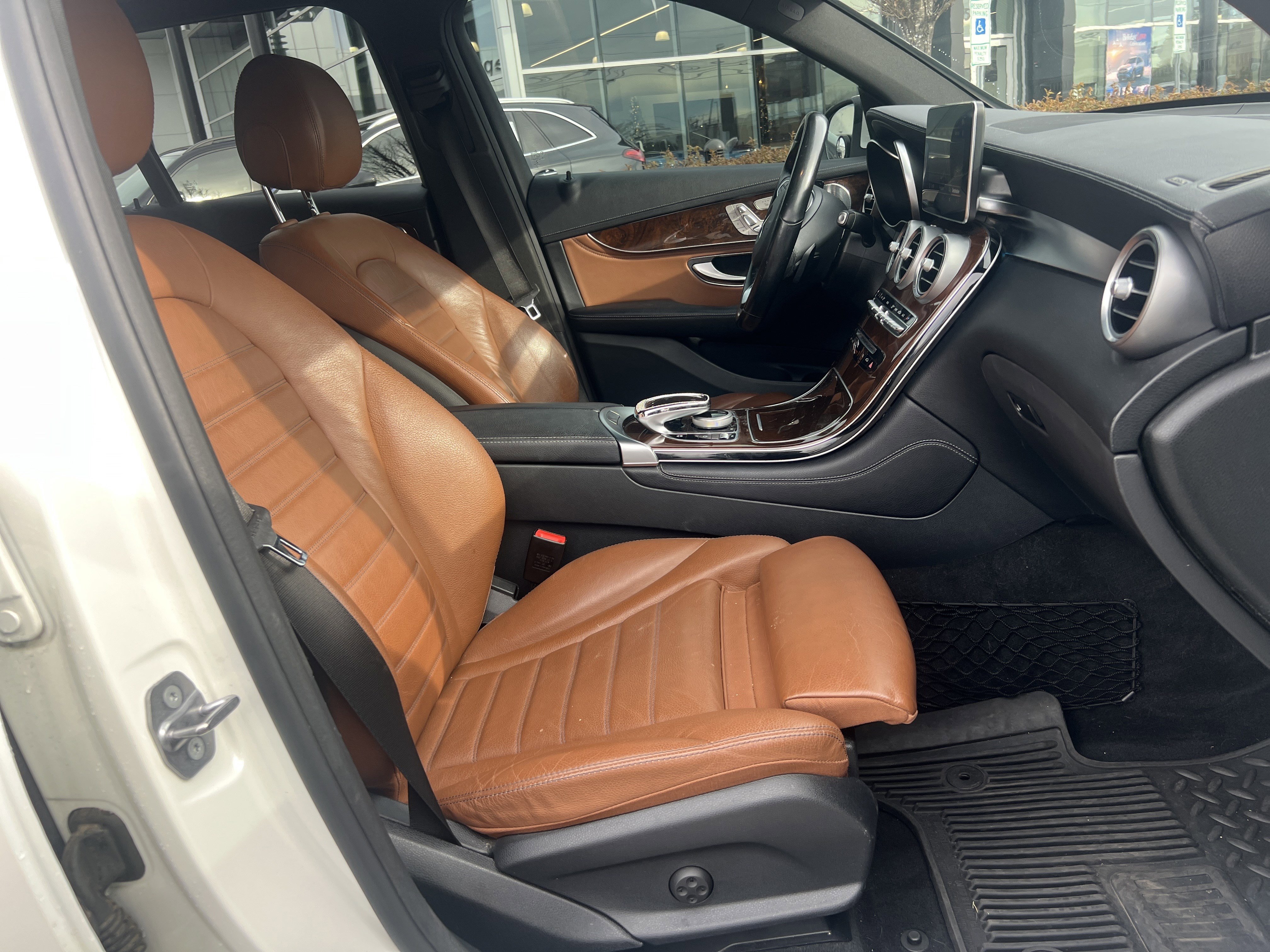 Used 2017 Mercedes-Benz GLC 300 300 image 35