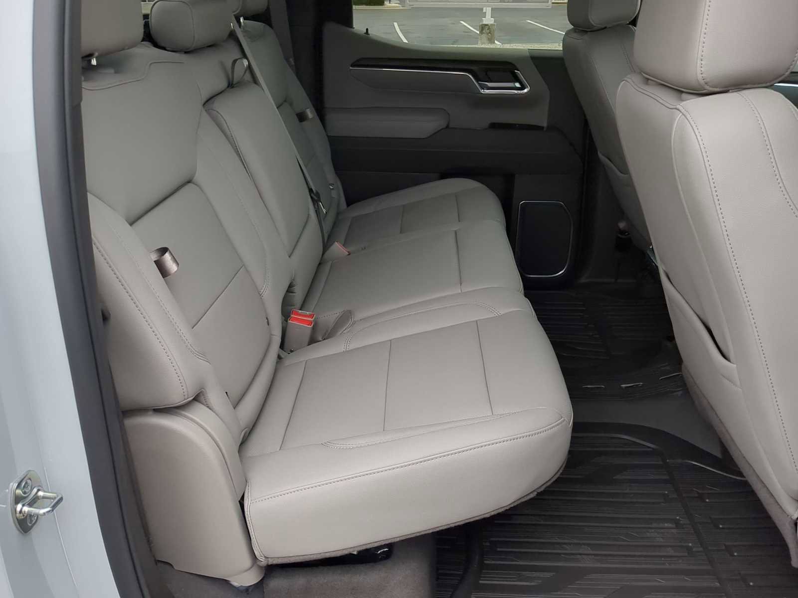 New 2026 GMC Sierra 1500 SLT w/ SLT Premium Plus Package image 28