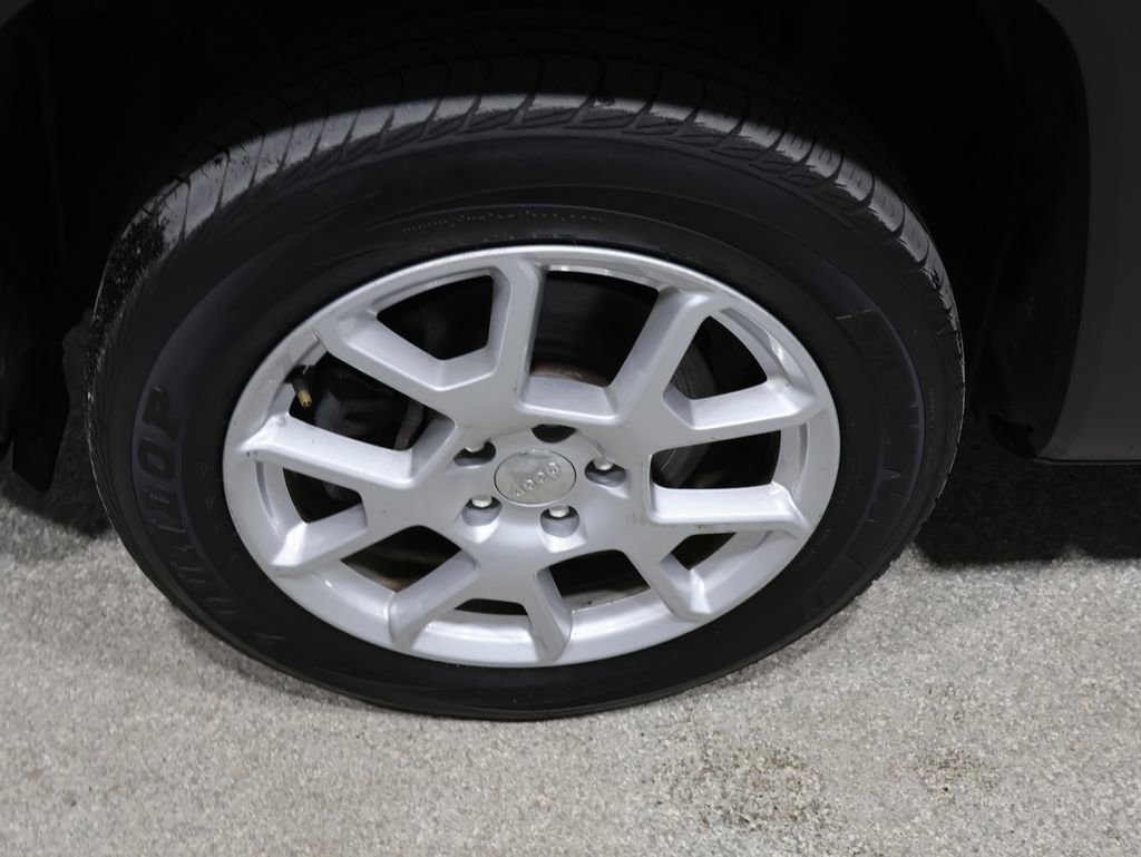 Used 2021 Jeep Renegade Limited w/ Sun & Sound Group image 9