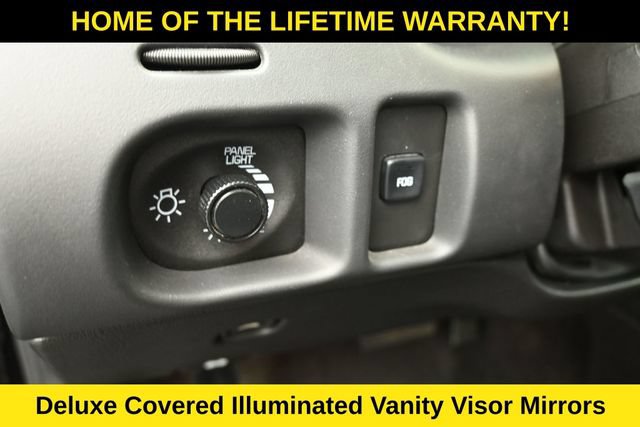 Used 2005 Chevrolet Monte Carlo SS FWD image 19