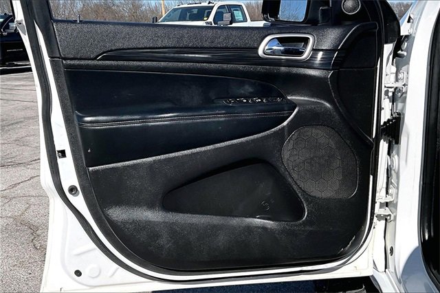 Used 2020 Jeep Grand Cherokee Altitude image 20