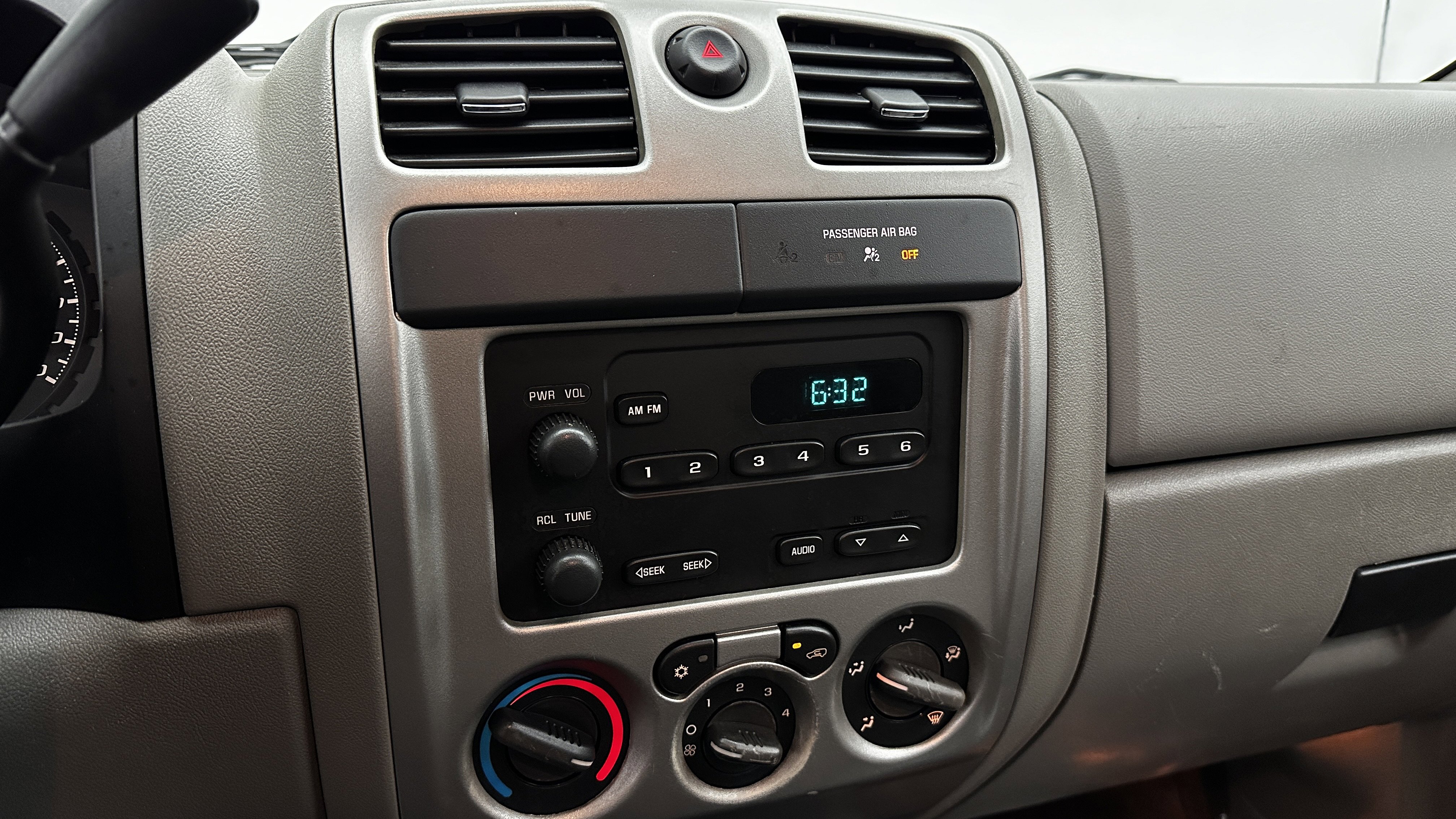 Used 2008 GMC Canyon SL image 12