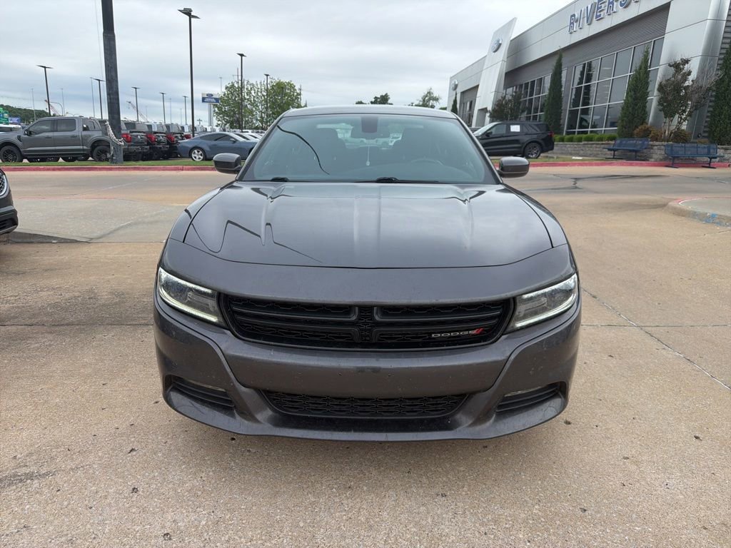 Used 2017 Dodge Charger SXT AWD/4WD image 2