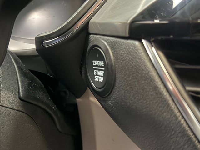 Used 2021 Ford Escape Titanium AWD/4WD image 12