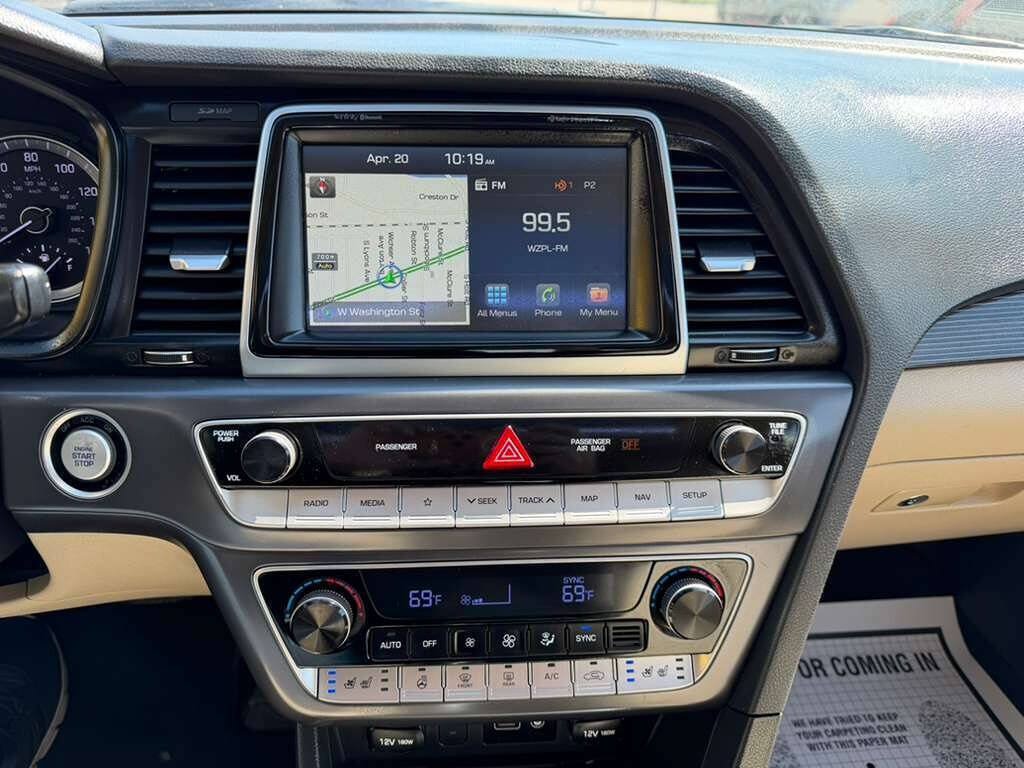 Used 2018 Hyundai Sonata Limited w/ Limited Ultimate Package 03 FWD image 10