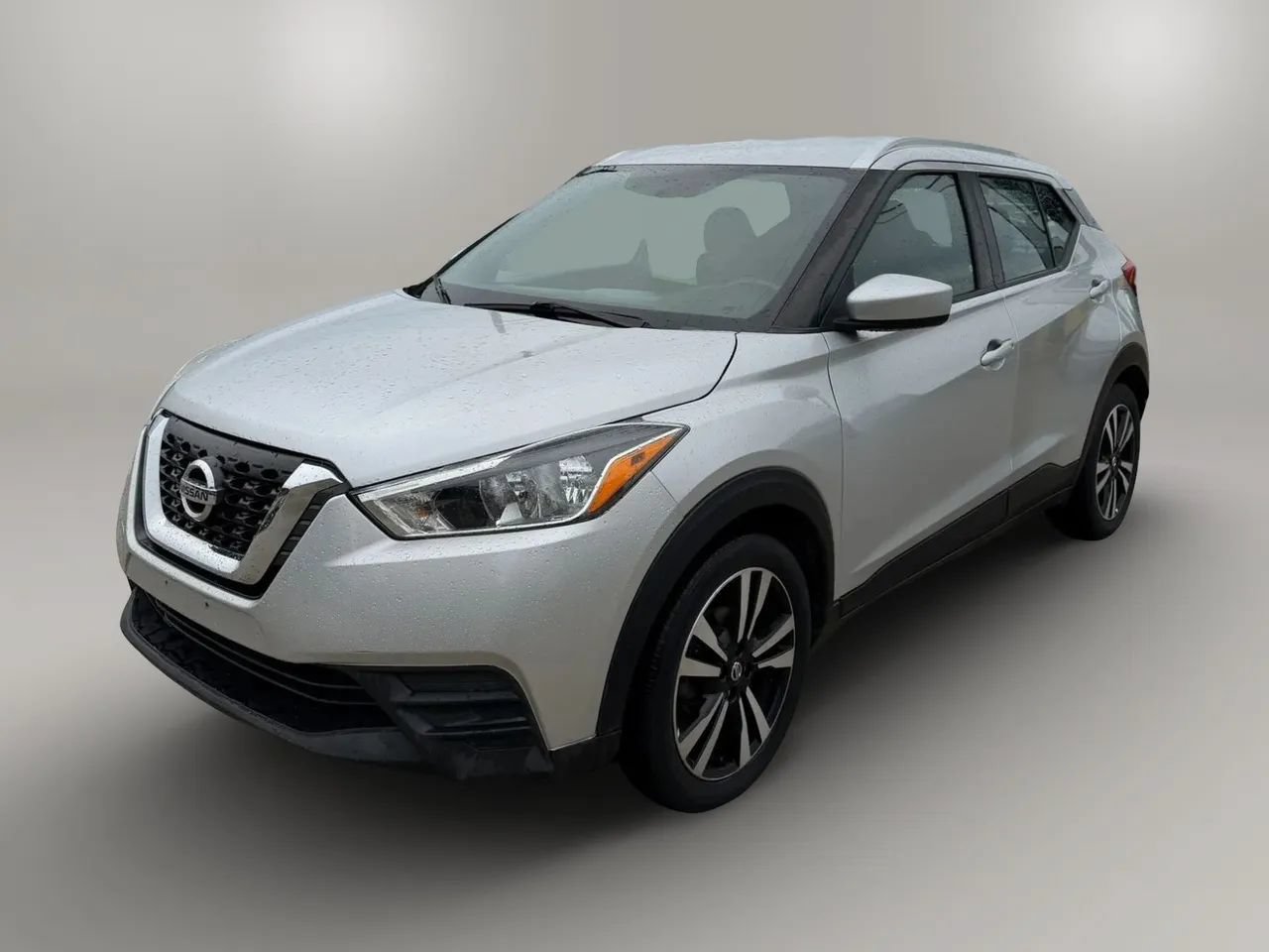 Used 2019 Nissan Kicks SV FWD image 3