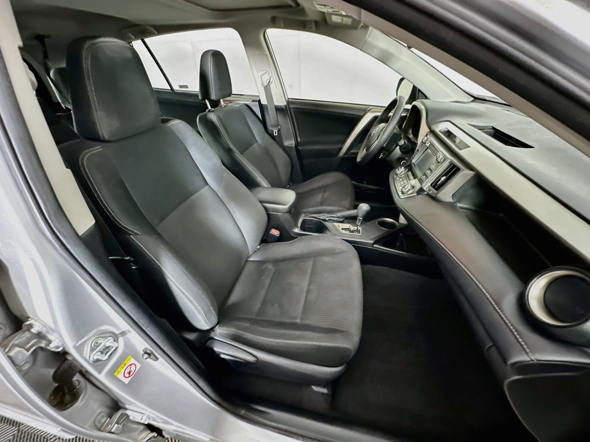Used 2013 Toyota RAV4 XLE FWD image 29