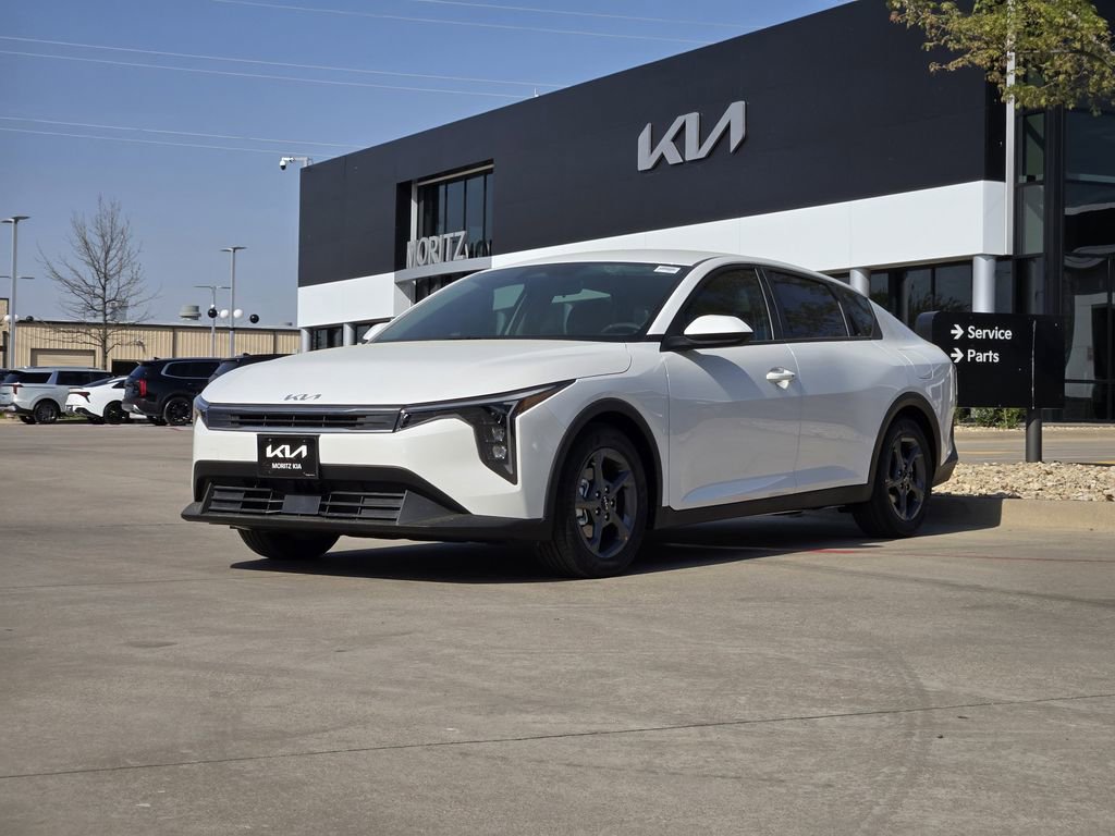 New 2026 Kia K4 FWD image 2