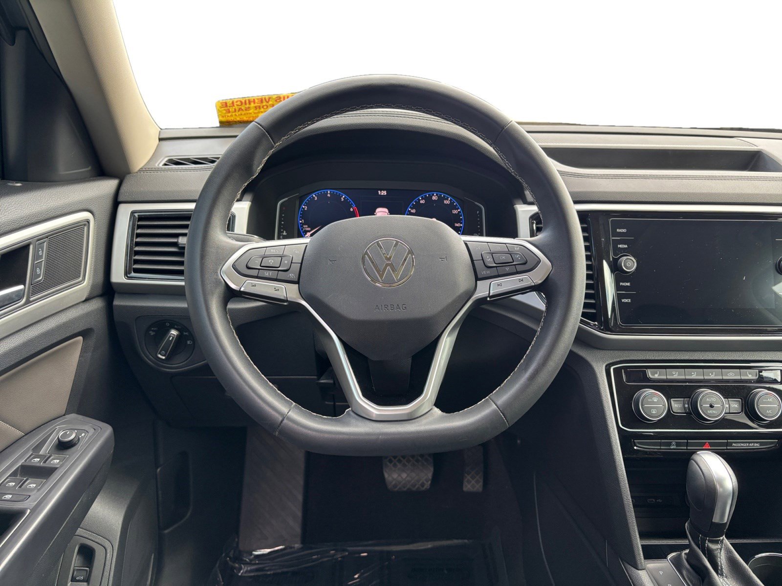 Used 2021 Volkswagen Atlas SEL w/ MDO Package (Bench Seat) image 12