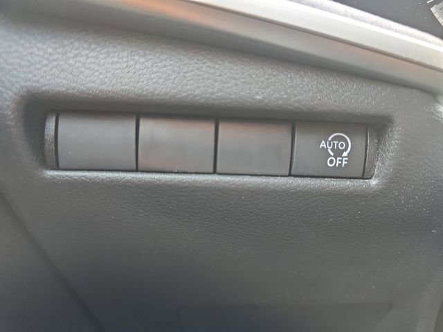 New 2026 Nissan Kicks SV image 10