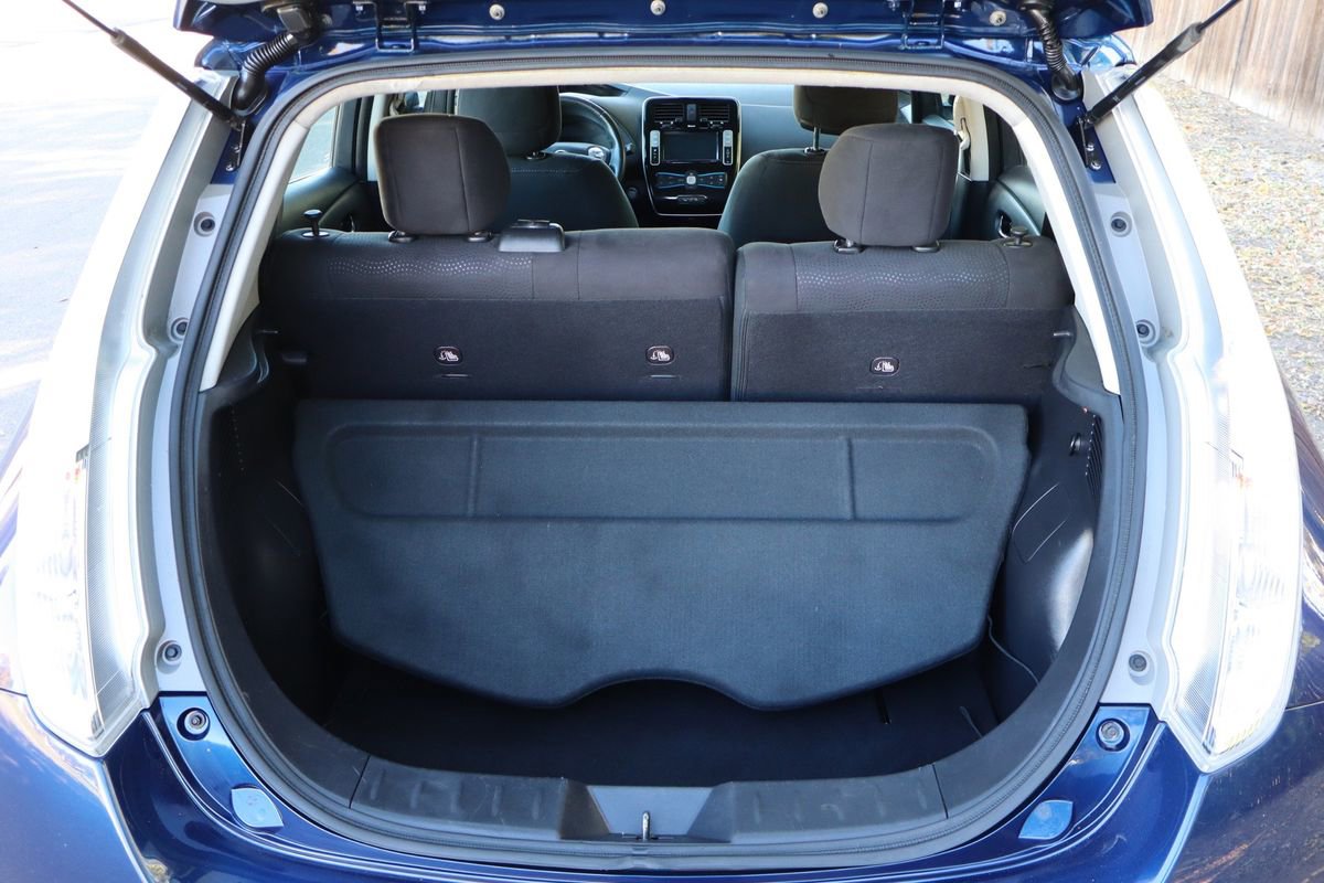 Used 2016 Nissan Leaf SV image 14