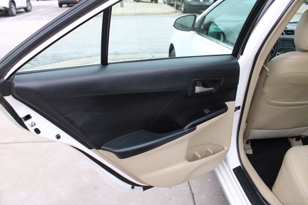 Used 2012 Toyota Camry LE image 26