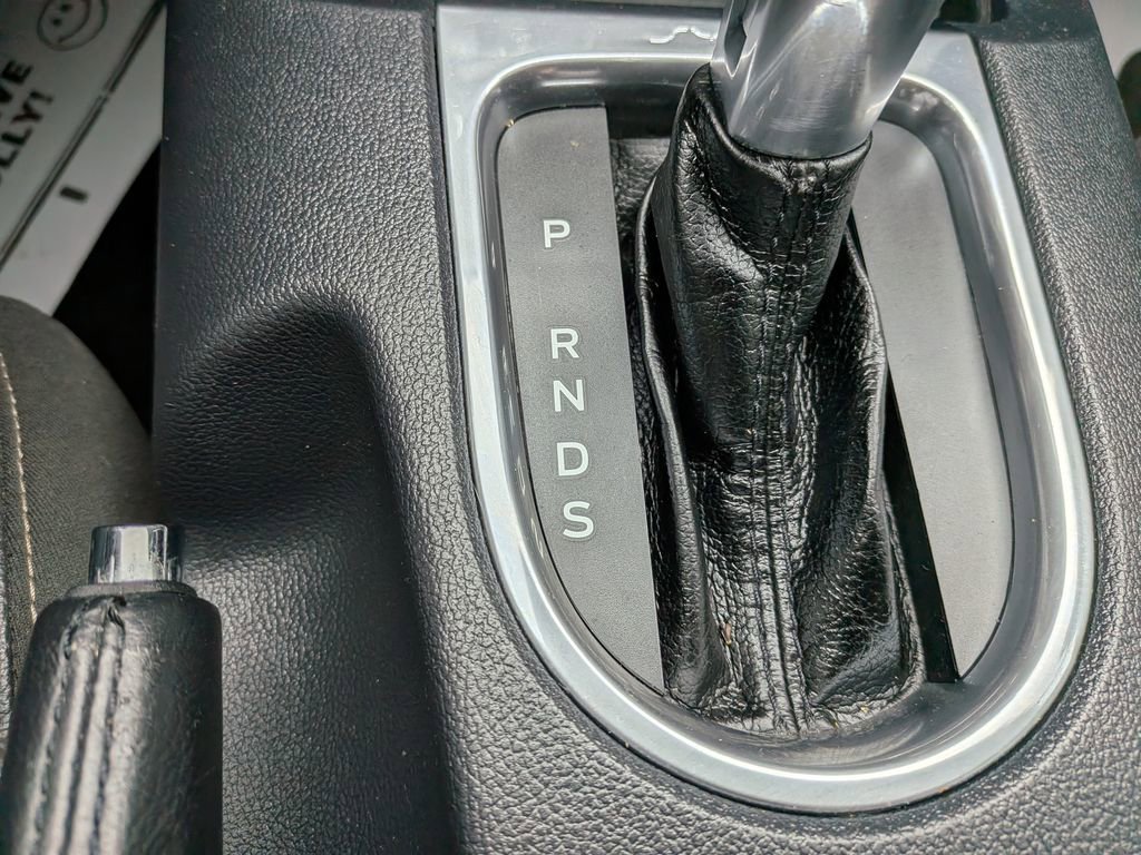 Used 2022 Ford Mustang Premium image 15