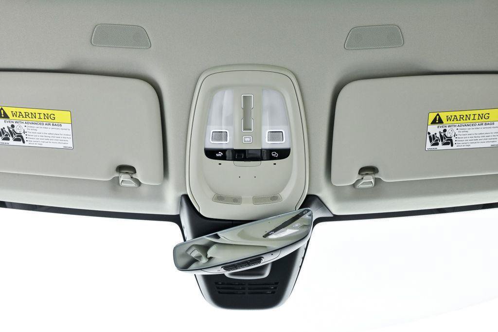 New 2026 Volvo XC60 B5 Ultra w/ Climate Package AWD/4WD image 19