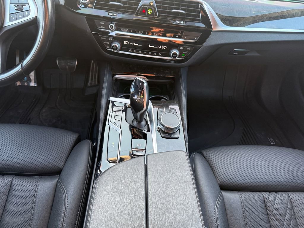 Used 2022 BMW 540i w/ M Sport Package image 15