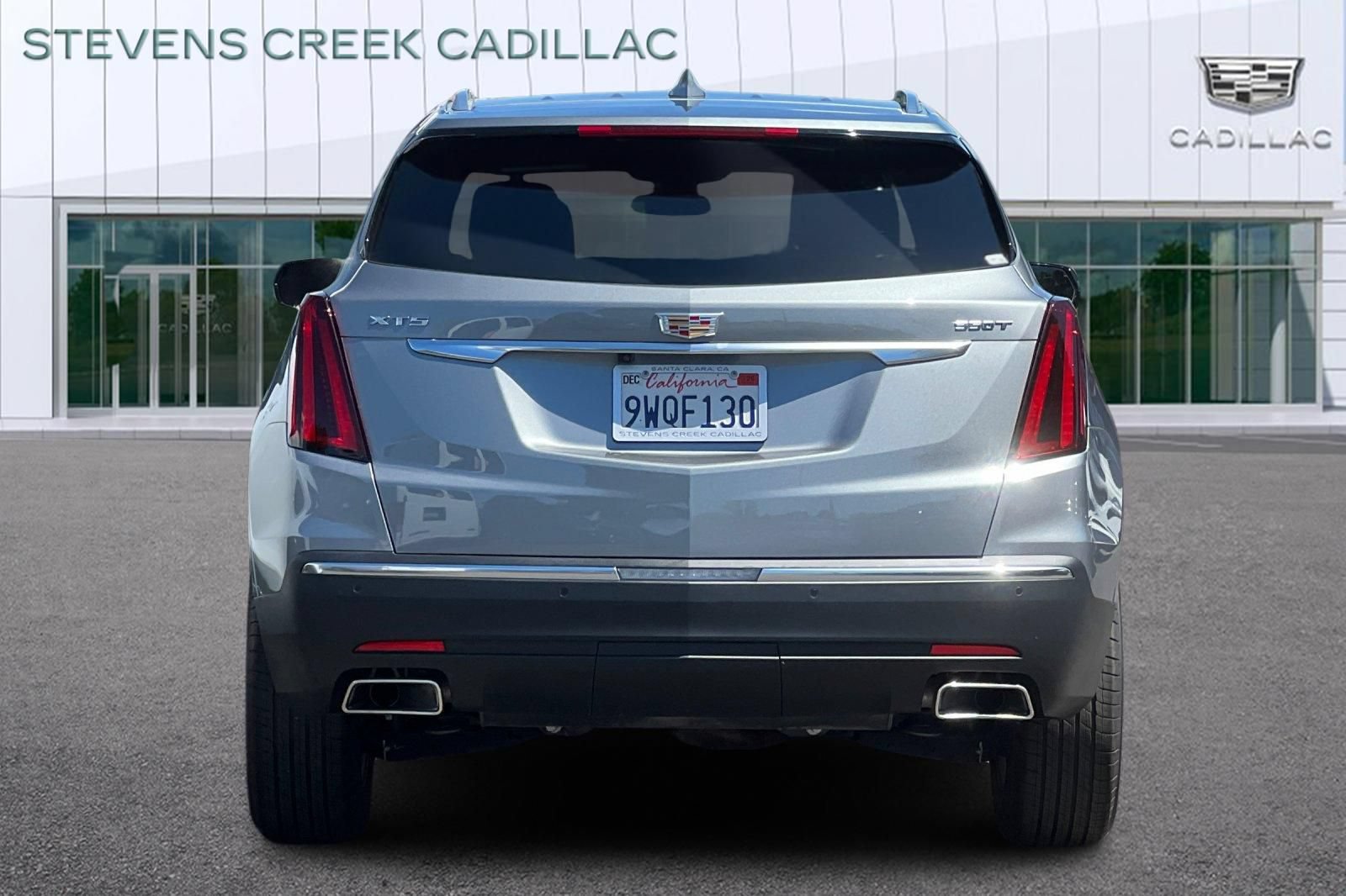 Used 2025 Cadillac XT5 Luxury w/ LPO, Floor Liner Package FWD image 4
