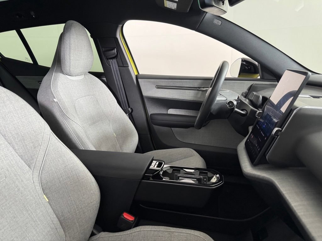 Certified 2025 Volvo EX30 Ultra AWD/4WD image 2