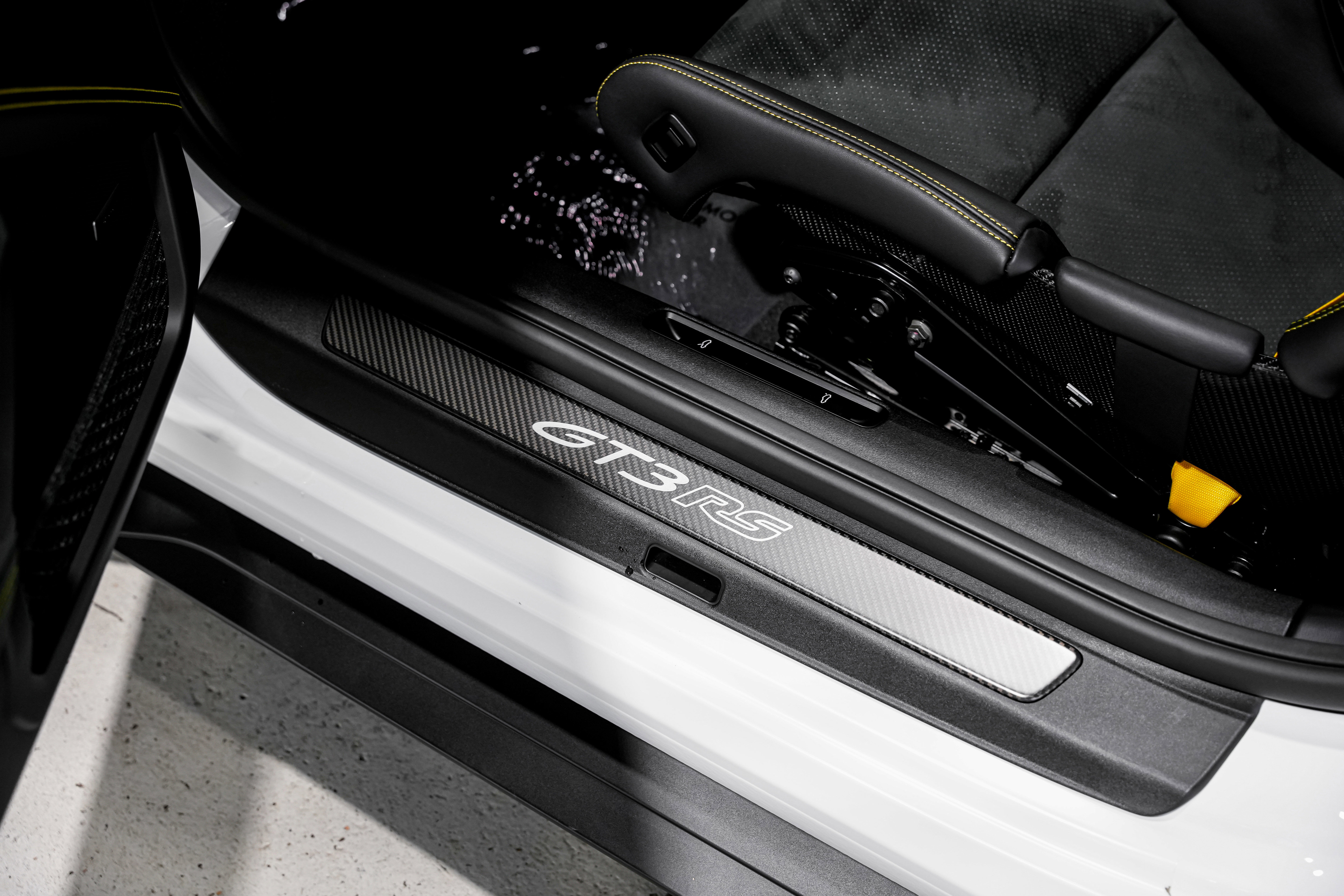 Used 2025 Porsche 911 GT3 RS image 26